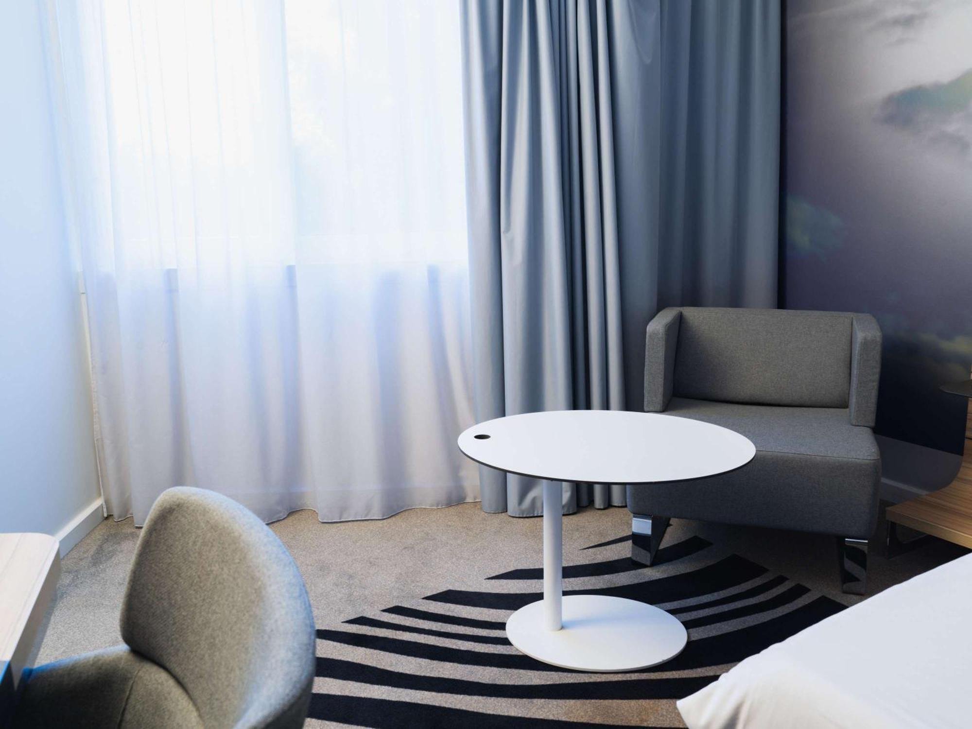 Novotel Valence Sud Exterior photo