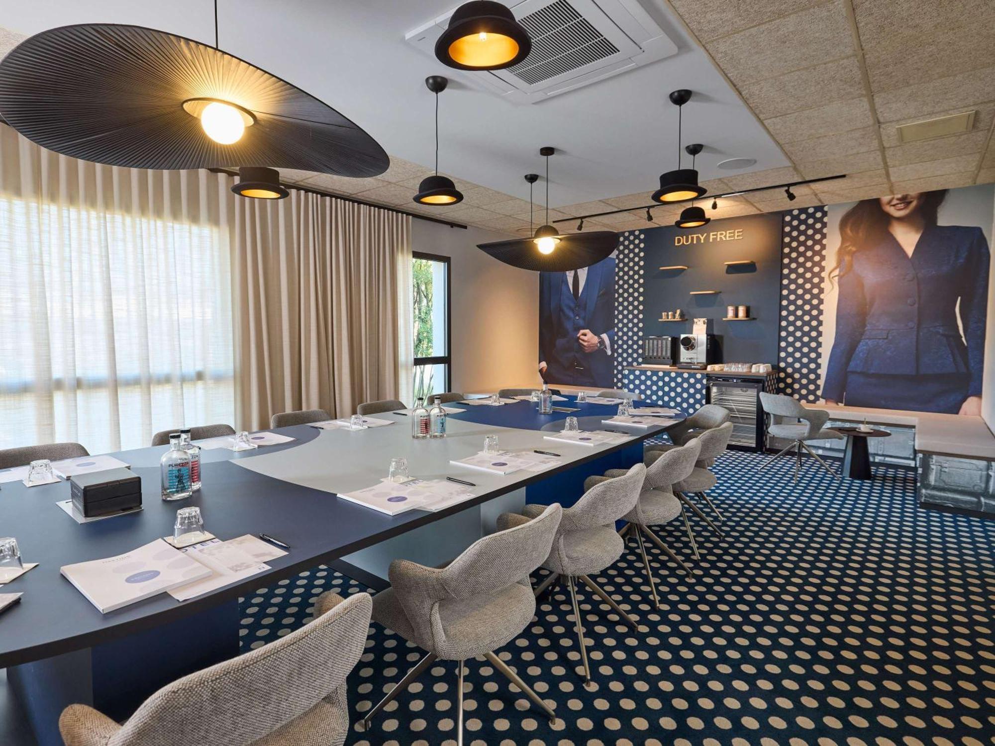 Novotel Valence Sud Exterior photo